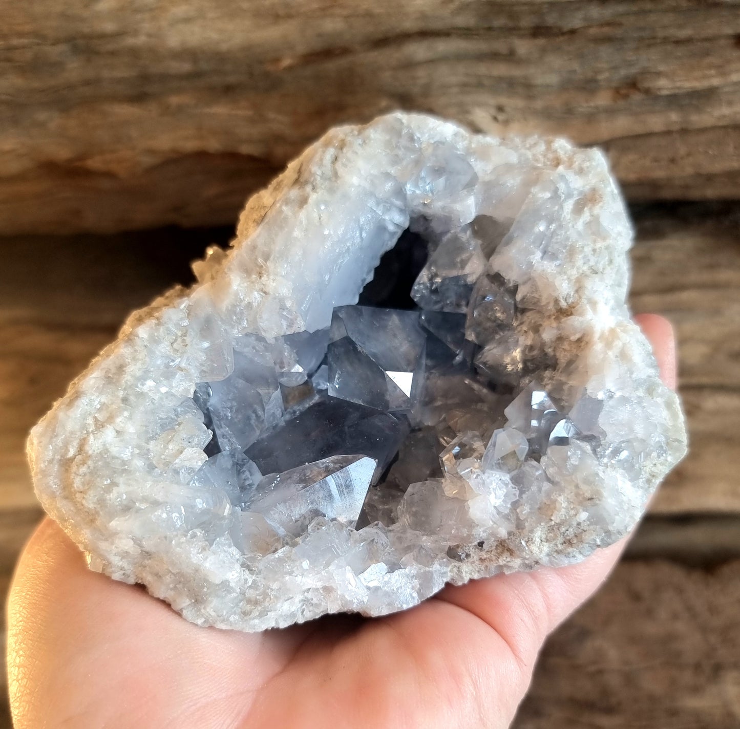 BLUE CELESTITE GEODE CLUSTER 1.4 kg - CLAIRVOYANCE