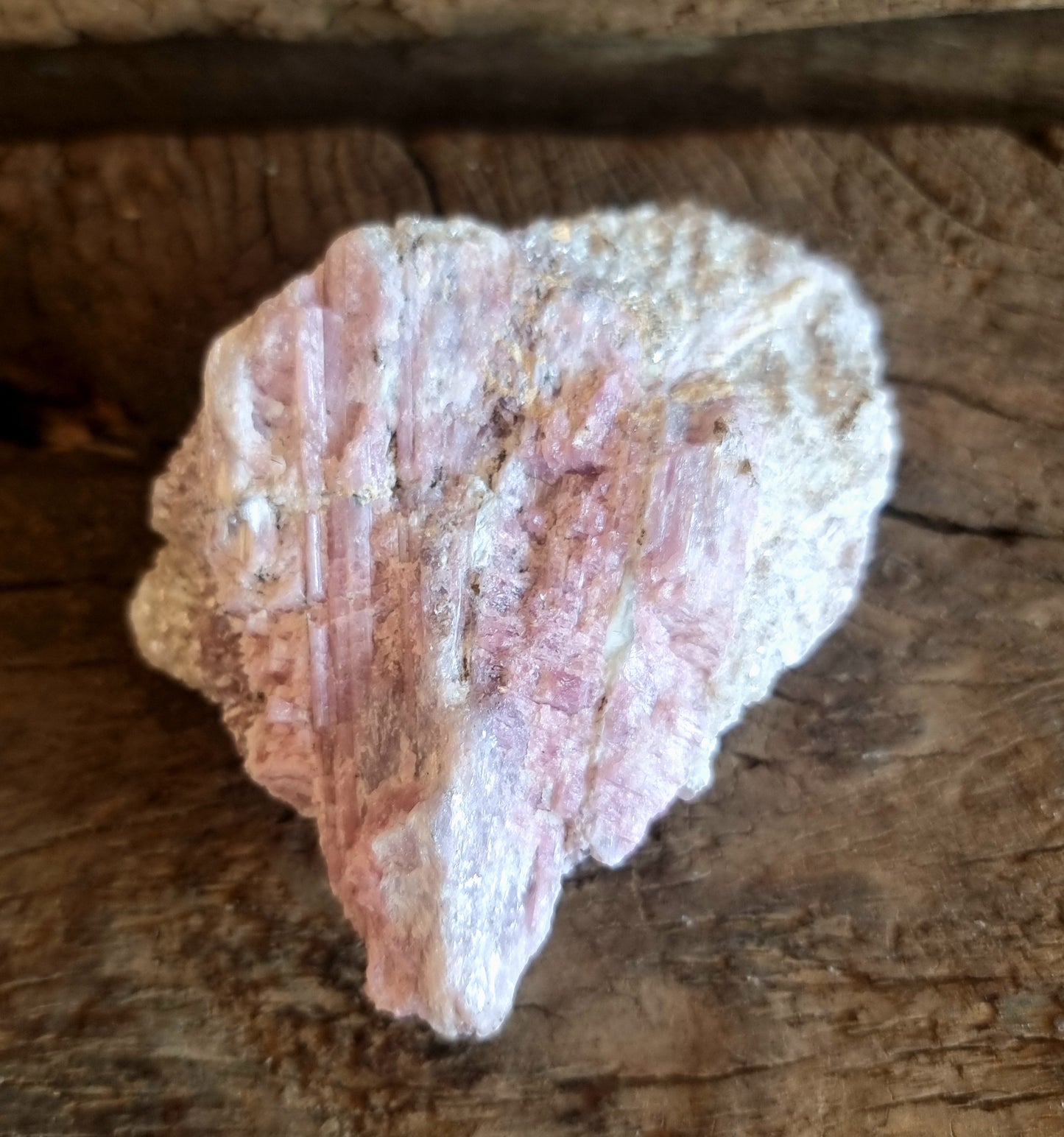 NATURAL PINK RUBELITE TOURMALINE IN SCHIST