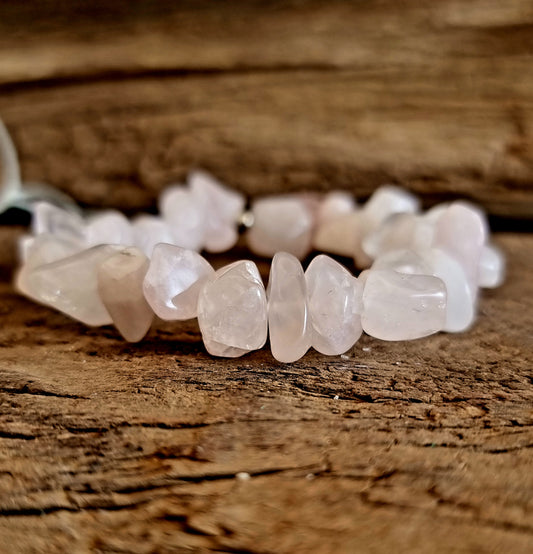 ROSE QUARTZ CHIPPED BRACELET - LOVE