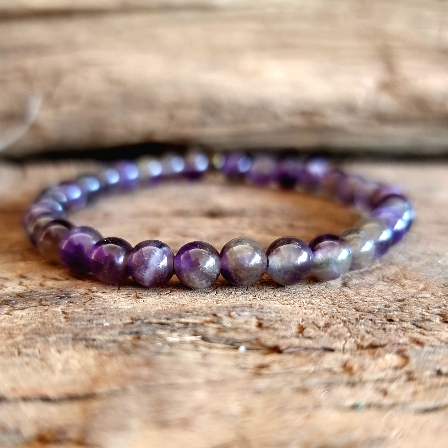 AMETHYST ENERGY BRACELET 6 mm - INTUITION AND PROTECTION