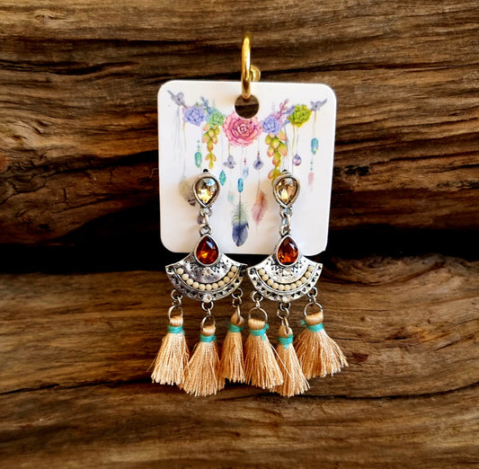 BOHO CREAM VINTAGE EARRINGS