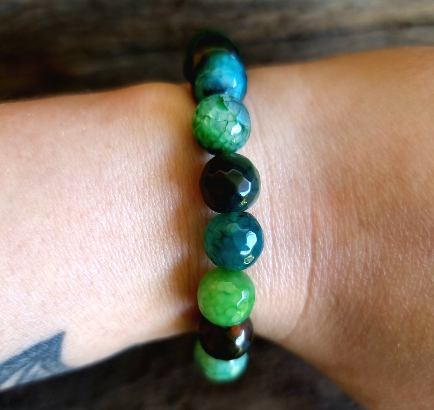 GREEN AGATE FACETED ENERGY BRACELET 10 mm - STRENGHT & CREATIVITY