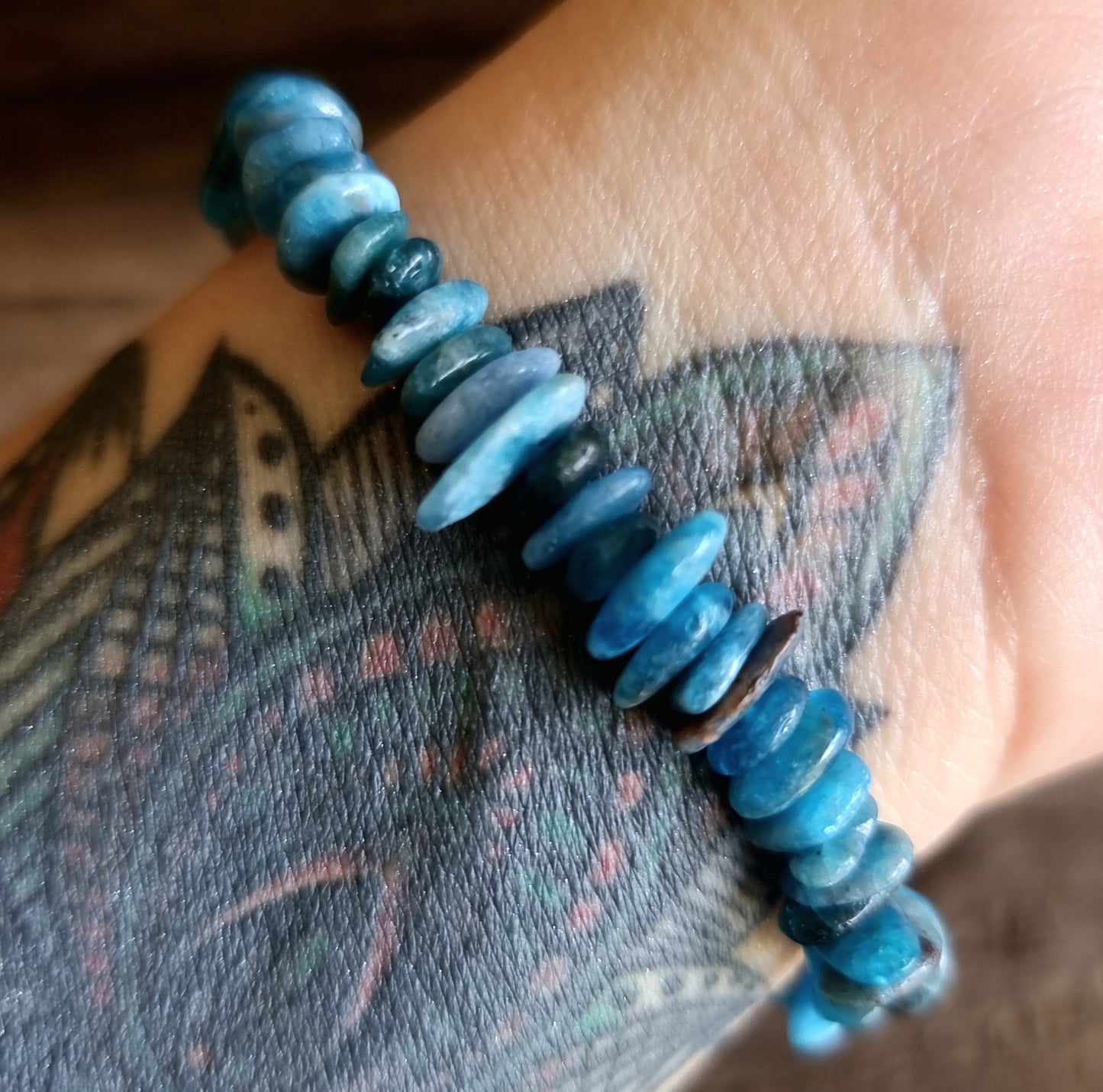 APATITE CHIPPED BRACELET - THE STONE OF MANIFESTATION