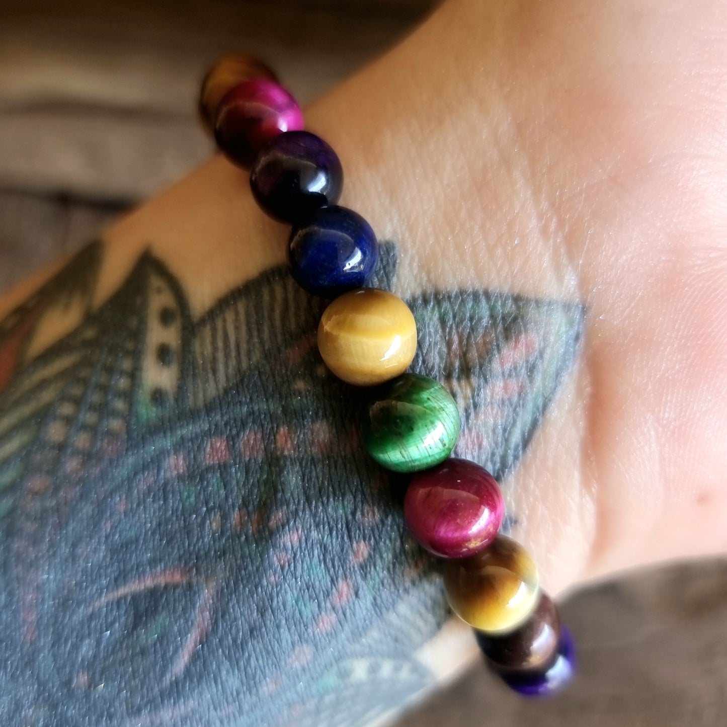 TIGER EYE COLOURED ENERGY BRACELET 8 mm - SELF CONFIDENCE & STRENGTH