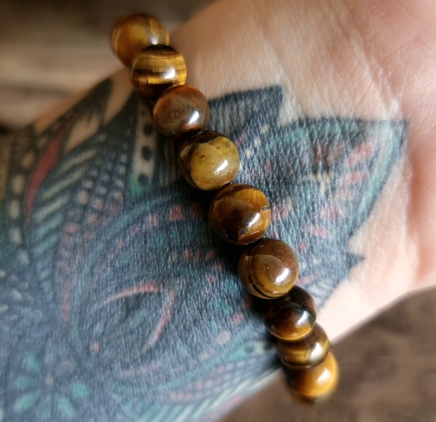 TIGER EYE ENERGY BRACELET 8 mm - PROTECTION & COURAGE