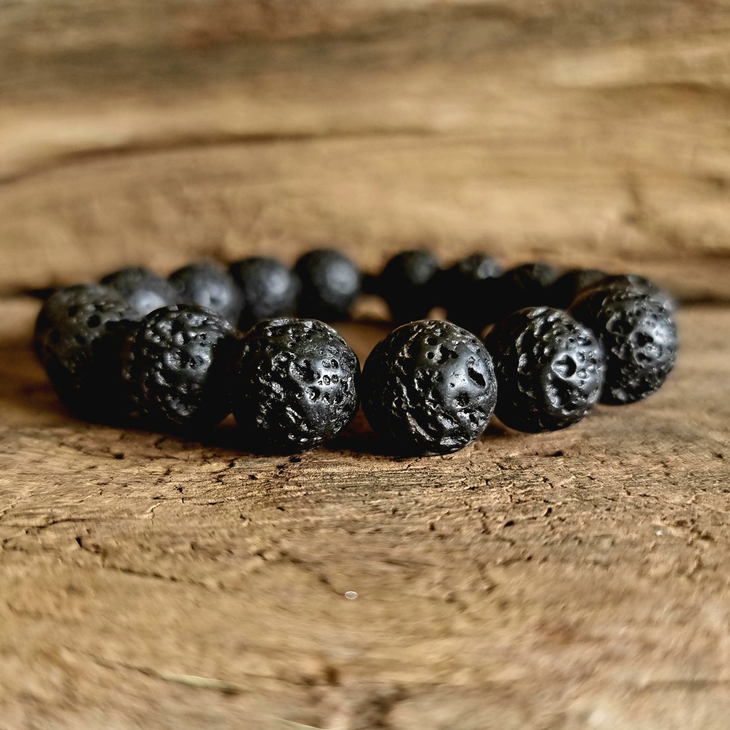 LAVA STONE ESSENTIAL OIL DIFFUSER BRACELET 14mm - GROUNDING