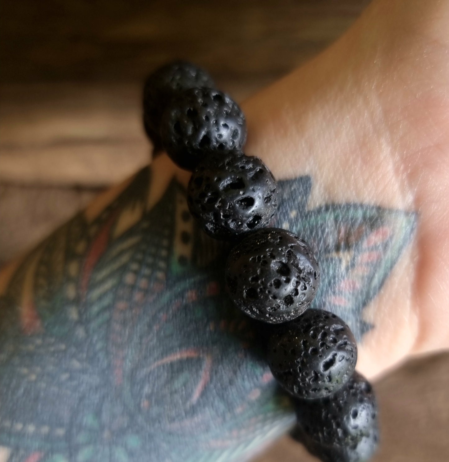 LAVA STONE ESSENTIAL OIL DIFFUSER BRACELET 14mm - GROUNDING