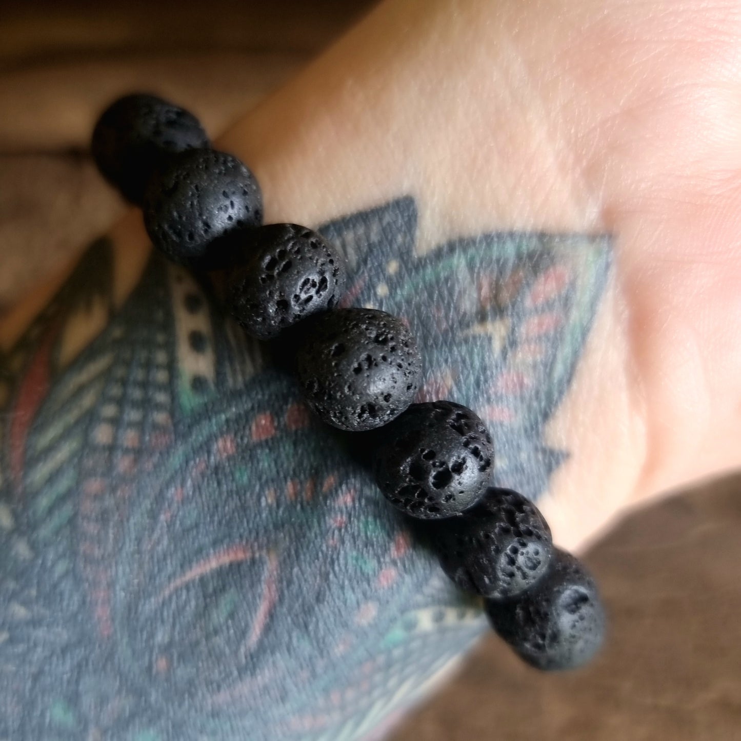 LAVA STONE ESENTIAL OIL DIFFUSER BRACELET 10mm- GROUNDING