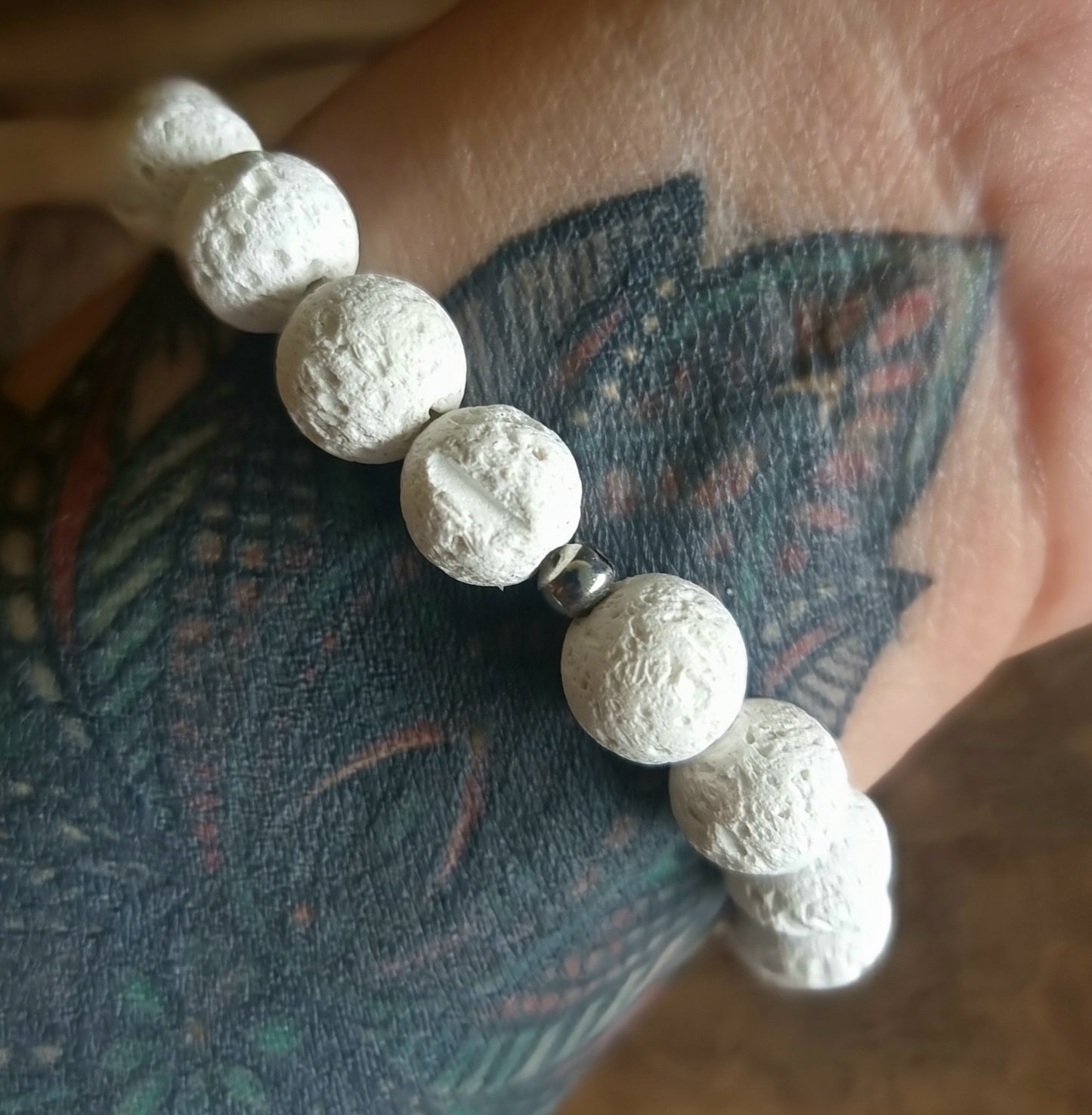 WHITE LAVA STONE EVIL EYE DIFFUSER BRACELET 8 mm - PROTECTION AGAINST JEALOUSY