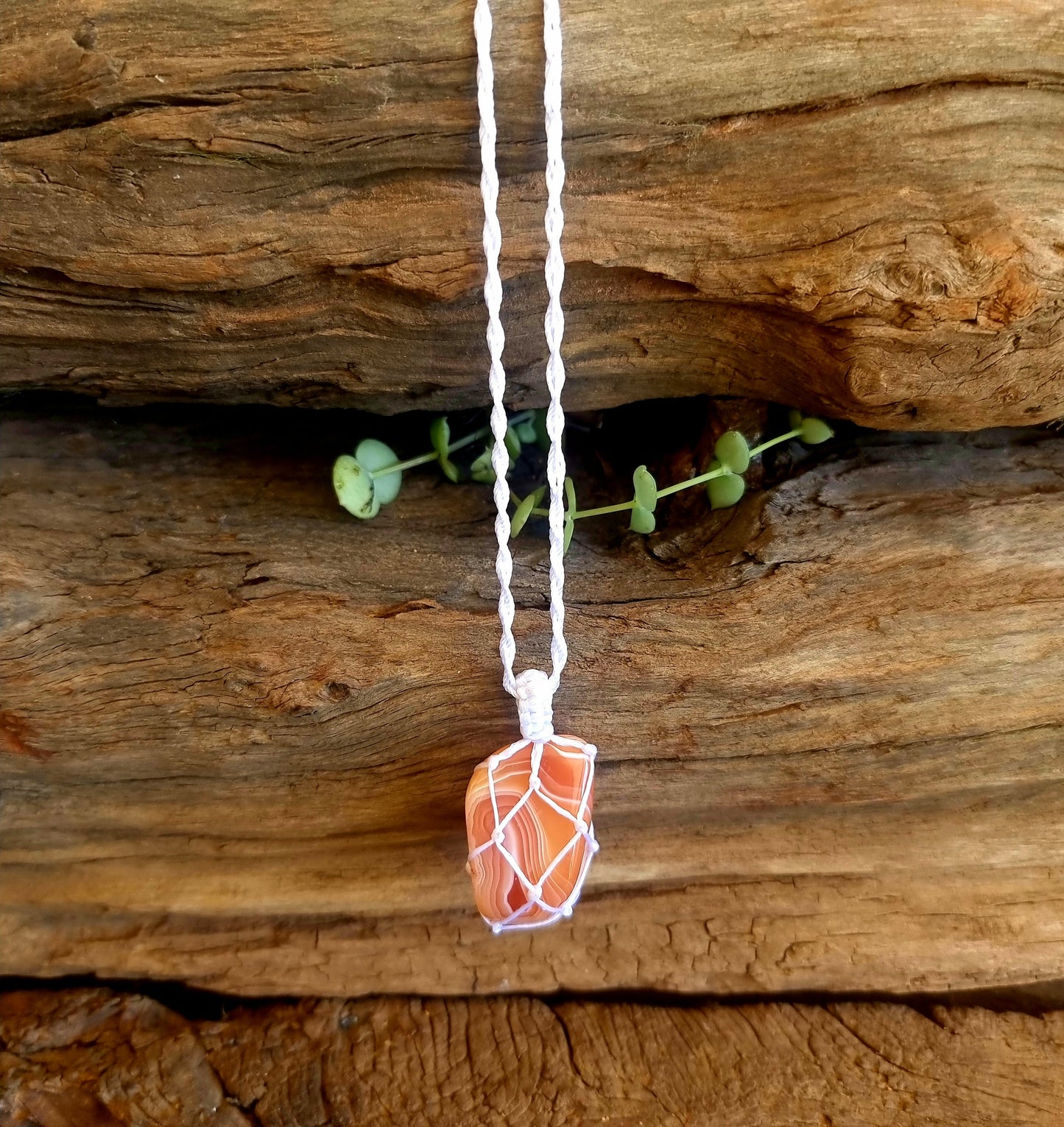 CARNELIAN BANDED AGATE MACRAME NECKLACE - CREATIVITY