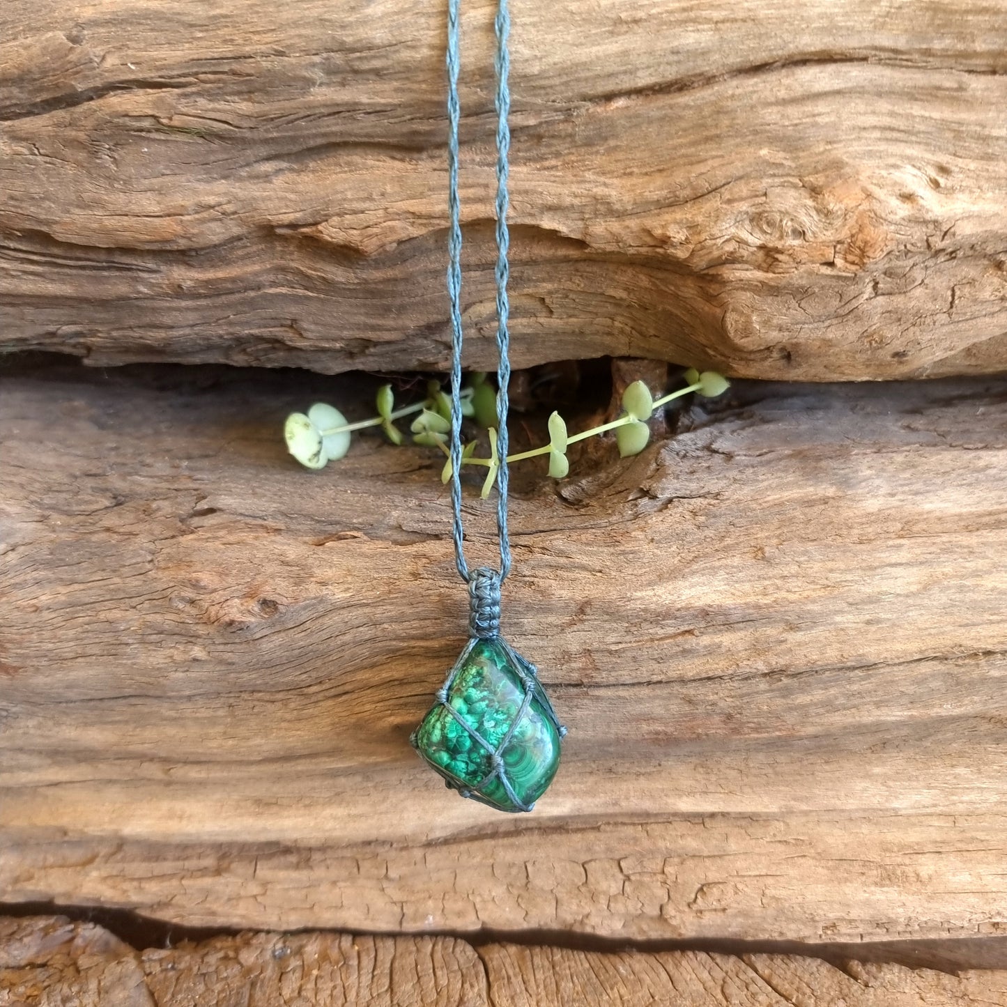 MALACHITE MACRAME NECKLACE - HEART HEALER
