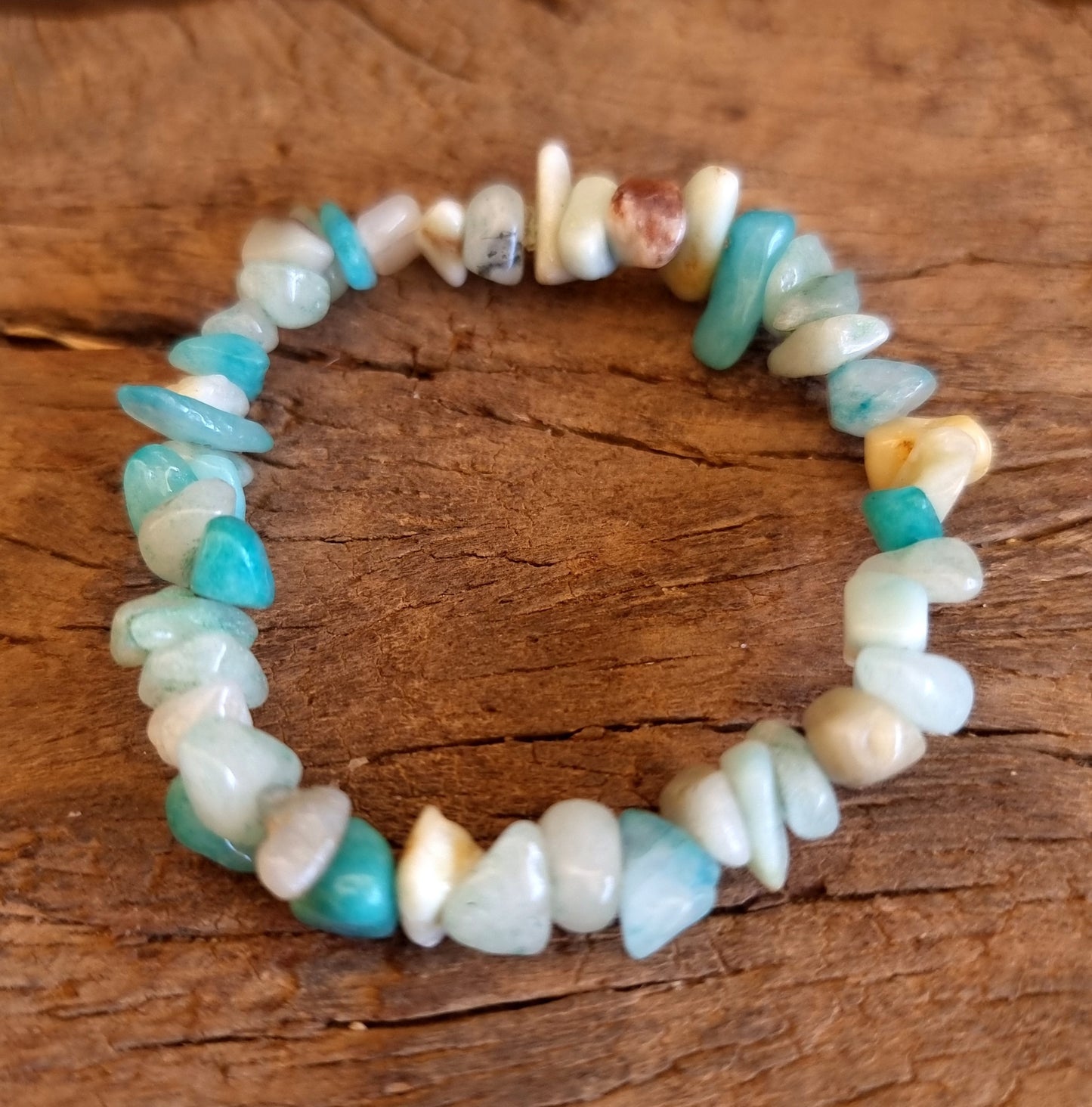 RAINBOW AMAZONITE CHIPPED BRACELET - COMMUNICATION