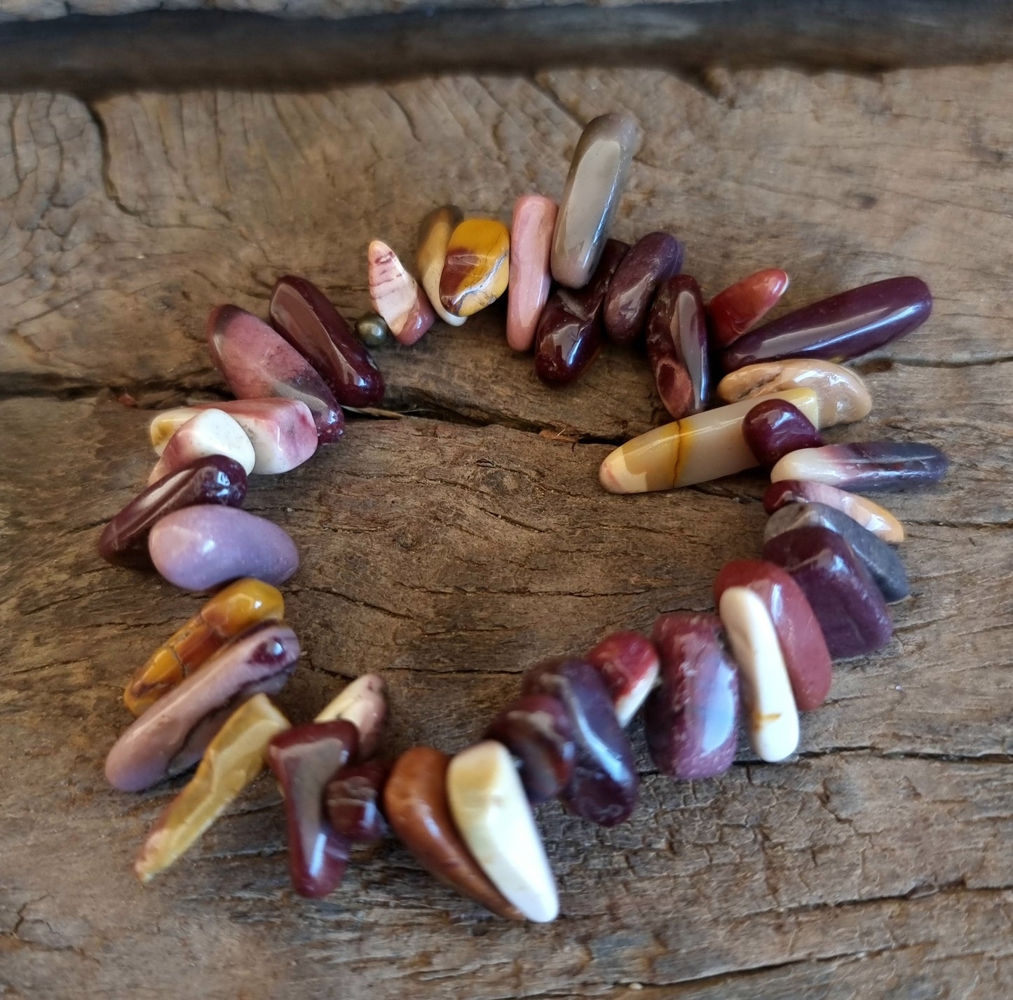 MOOKAITE JASPER LARGE CHIPPED BRACELET - INTUITION