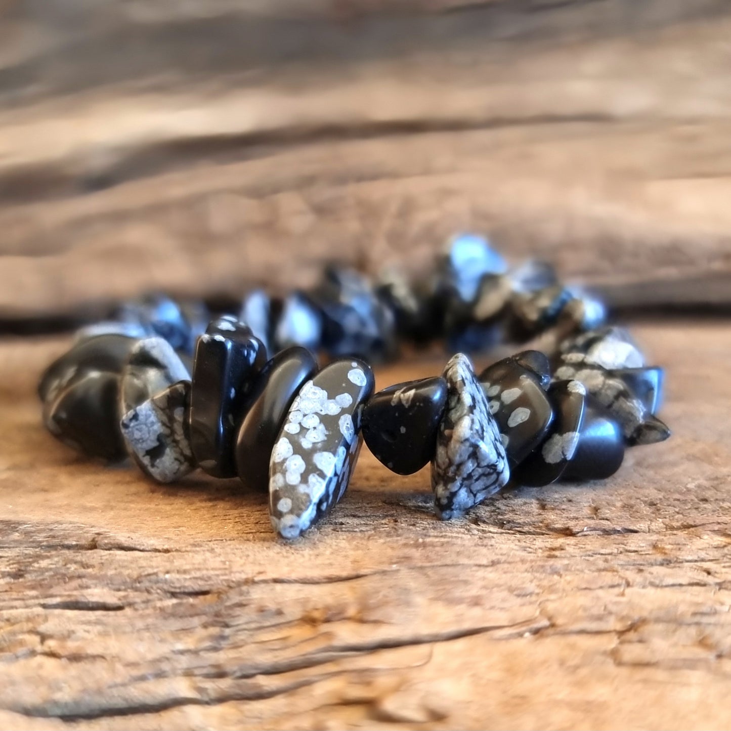 SNOWFLAKE OBSIDIAN CHIPPED BRACELET - GROUNDING
