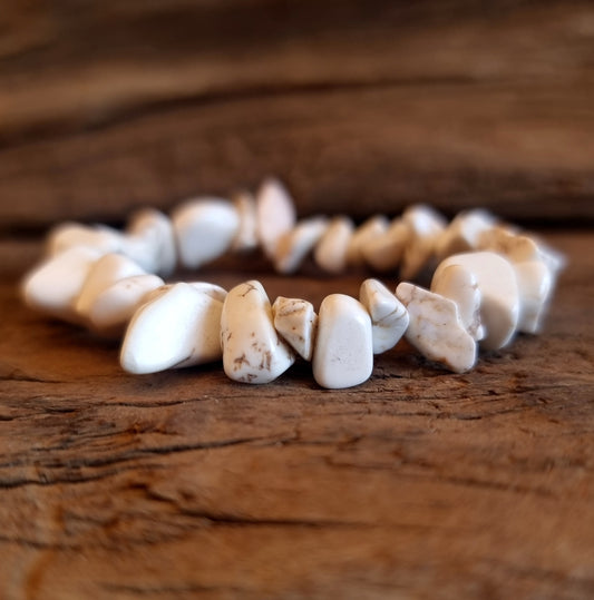 HOWLITE CREAM CHIPPED BRACELET - THE HIGHER REALM STONE