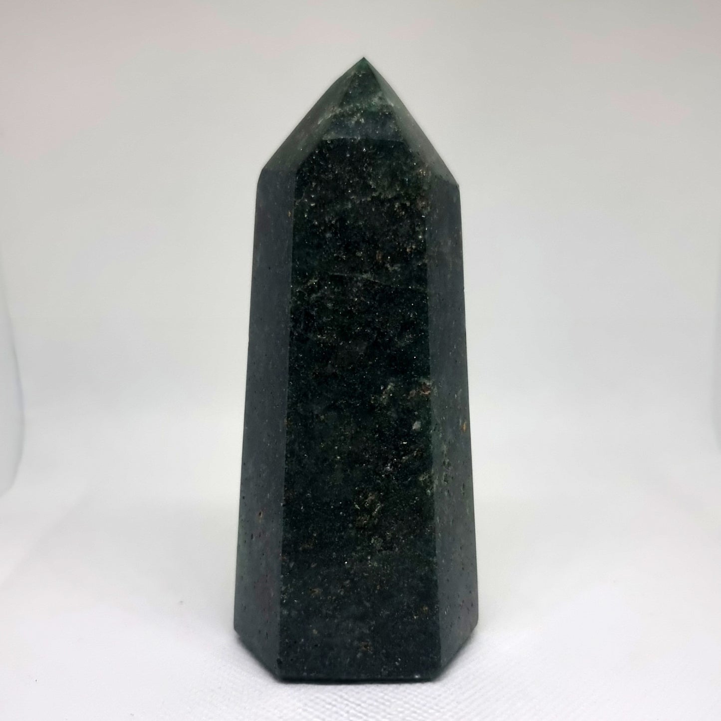 GREEN FUCHSITE QUARTZ WITH PYRITE & MICA SPECS TOWER 335g