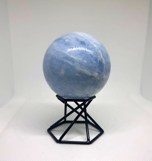 BLUE CALCITE POLISHED SPHERE (D) 6 cm - COMMUNICATION
