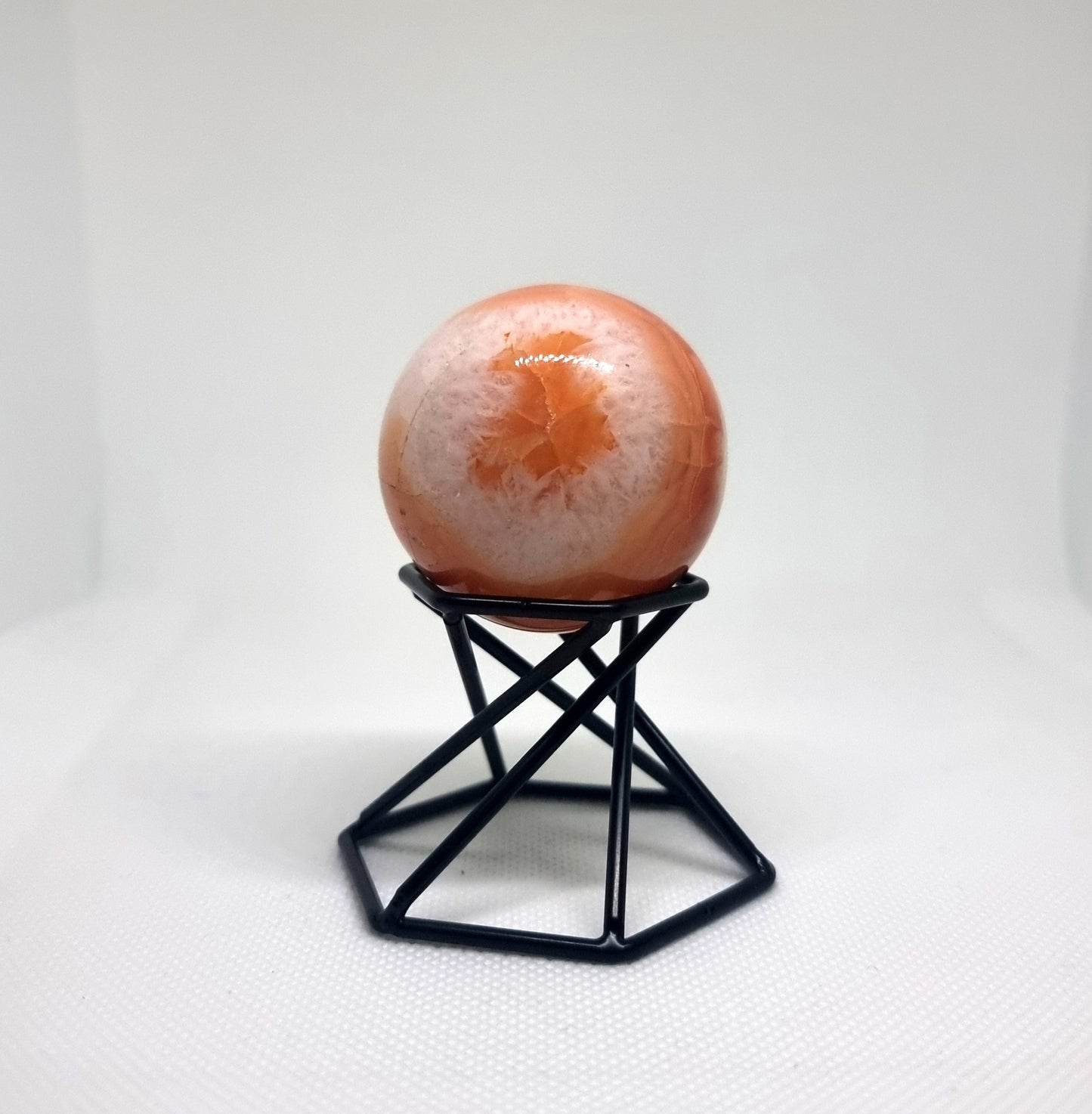 CARNELIAN POLISHED SPHERE (B) 4 cm - CREATIVITY