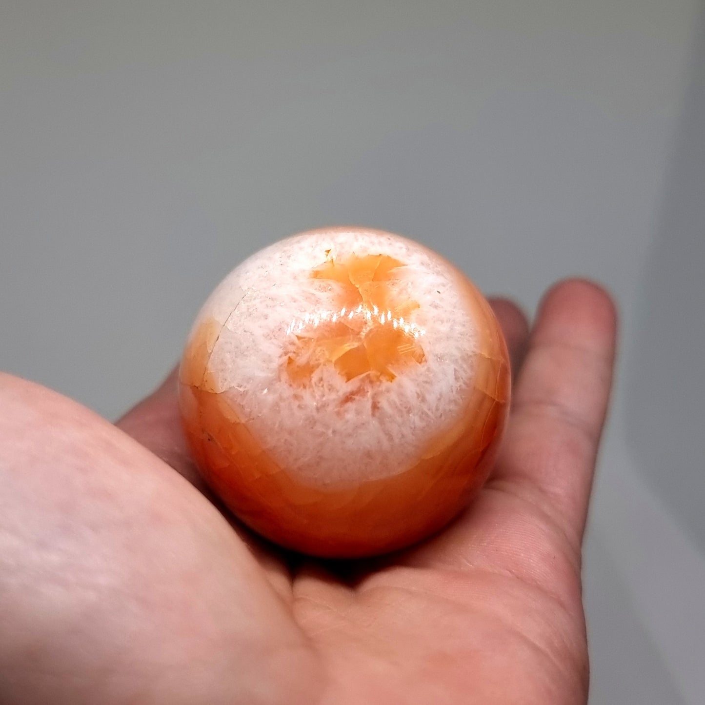 CARNELIAN POLISHED SPHERE (B) 4 cm - CREATIVITY