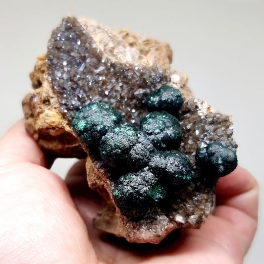 RARE BALL MALACHITE ON DRUZY QUARTZ 154g