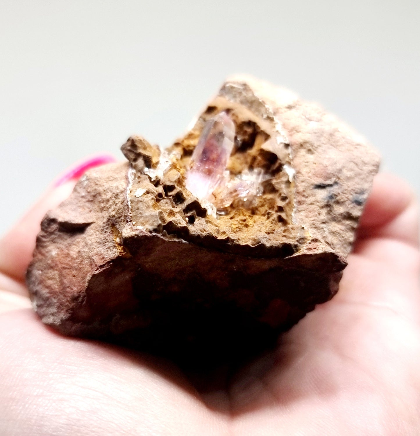 NATURAL QUARTZ IN MATRIX SPECIMEN 172 g - INTUITION