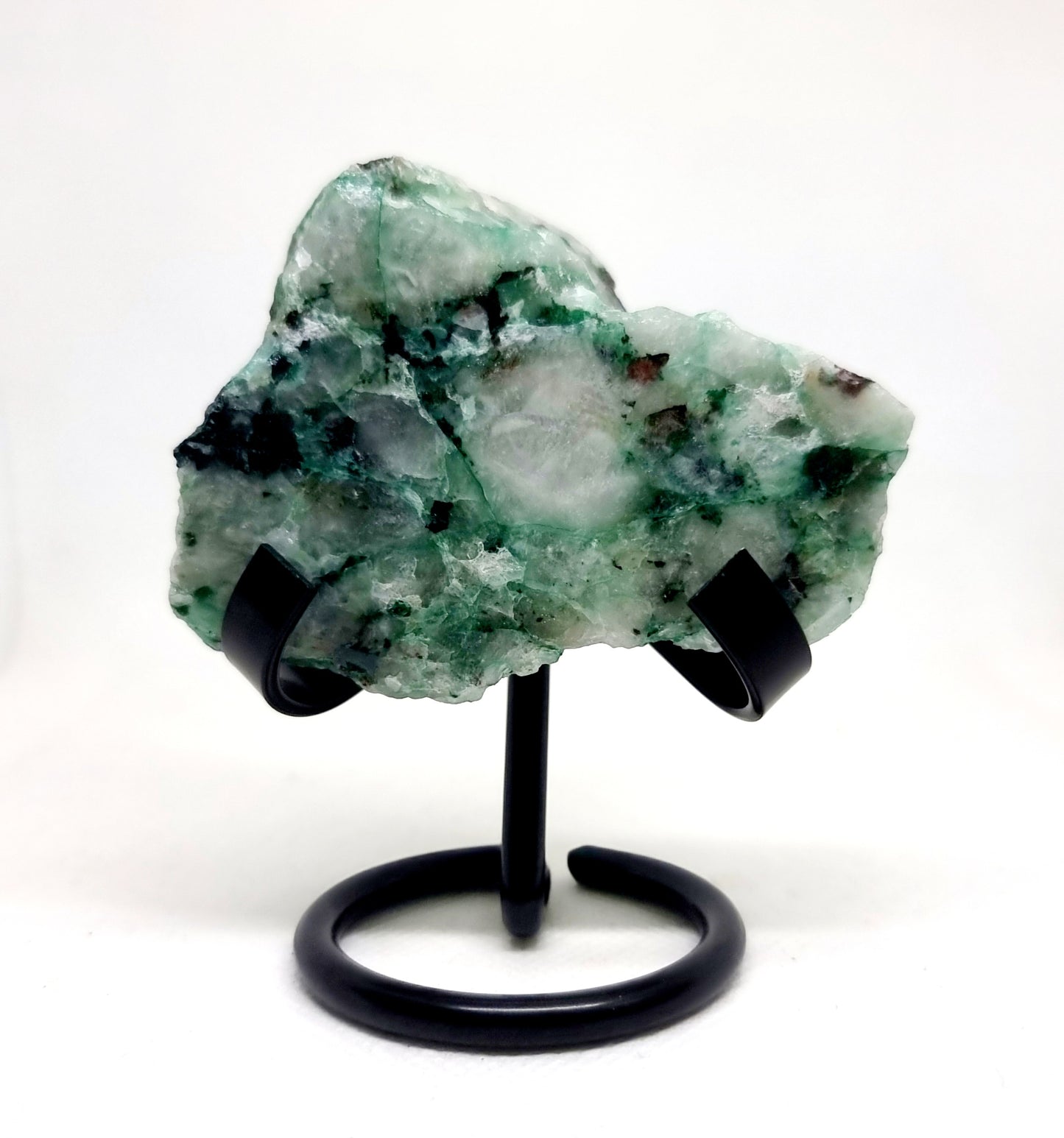 PARTIALLY POLISHED QUARTZ WITH MALACHITE VEINS AND AJOITE INCLUSIONS 137 g