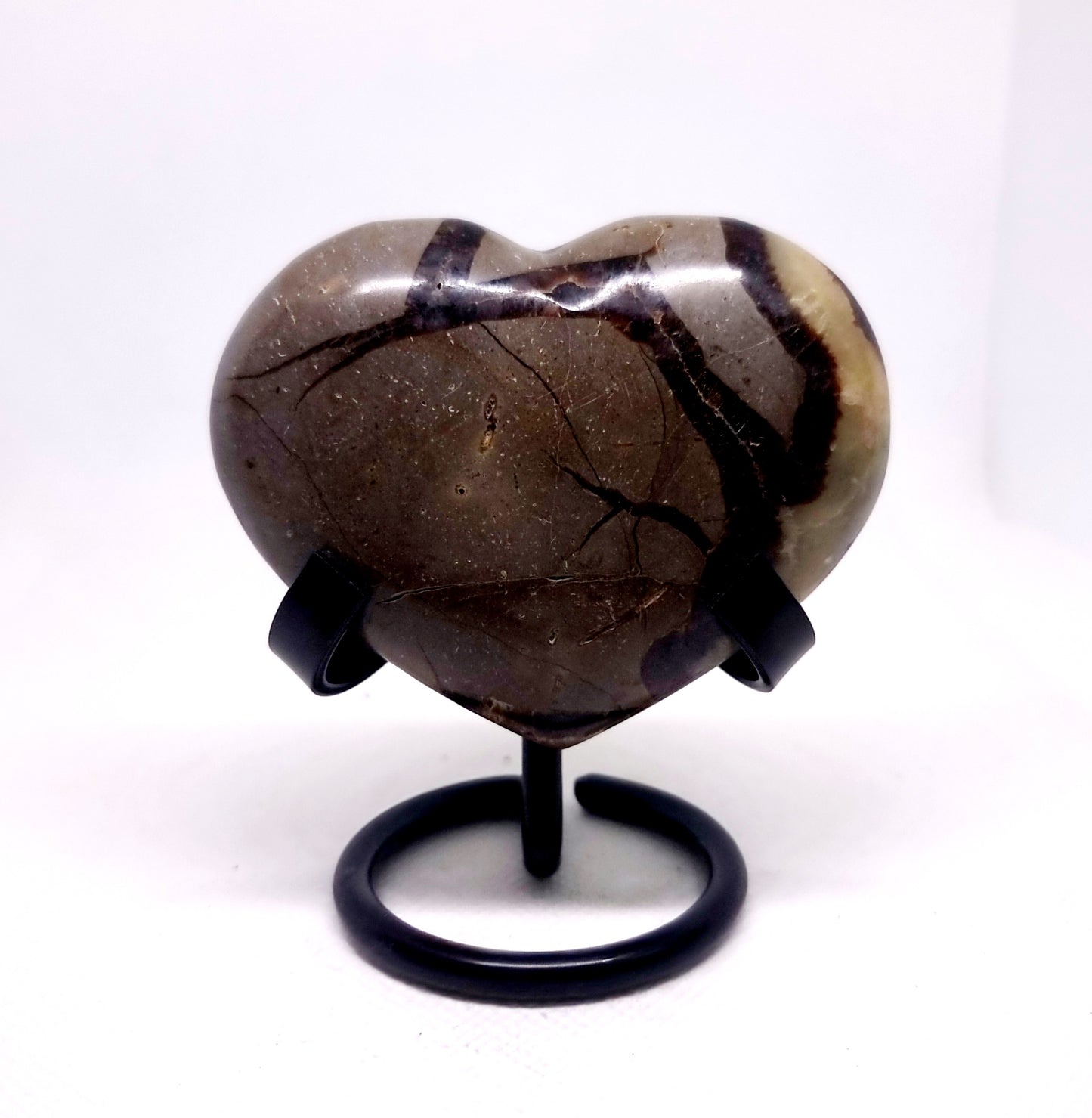 SEPTARIAN POLISHED HEART 7.5 x 5.5 cm ( 172 g )