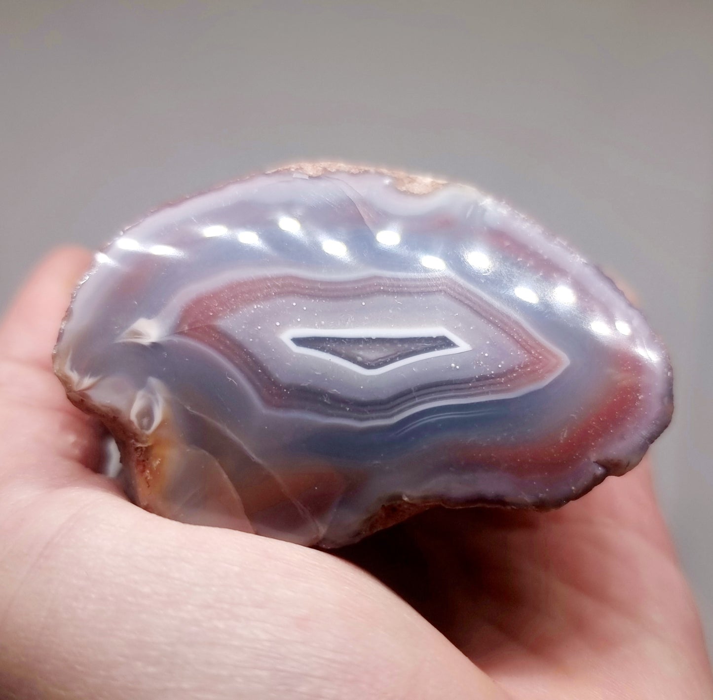 POLISHED RED SASHE RIVER AGATE FREE FORM 179 g - GROUNDING