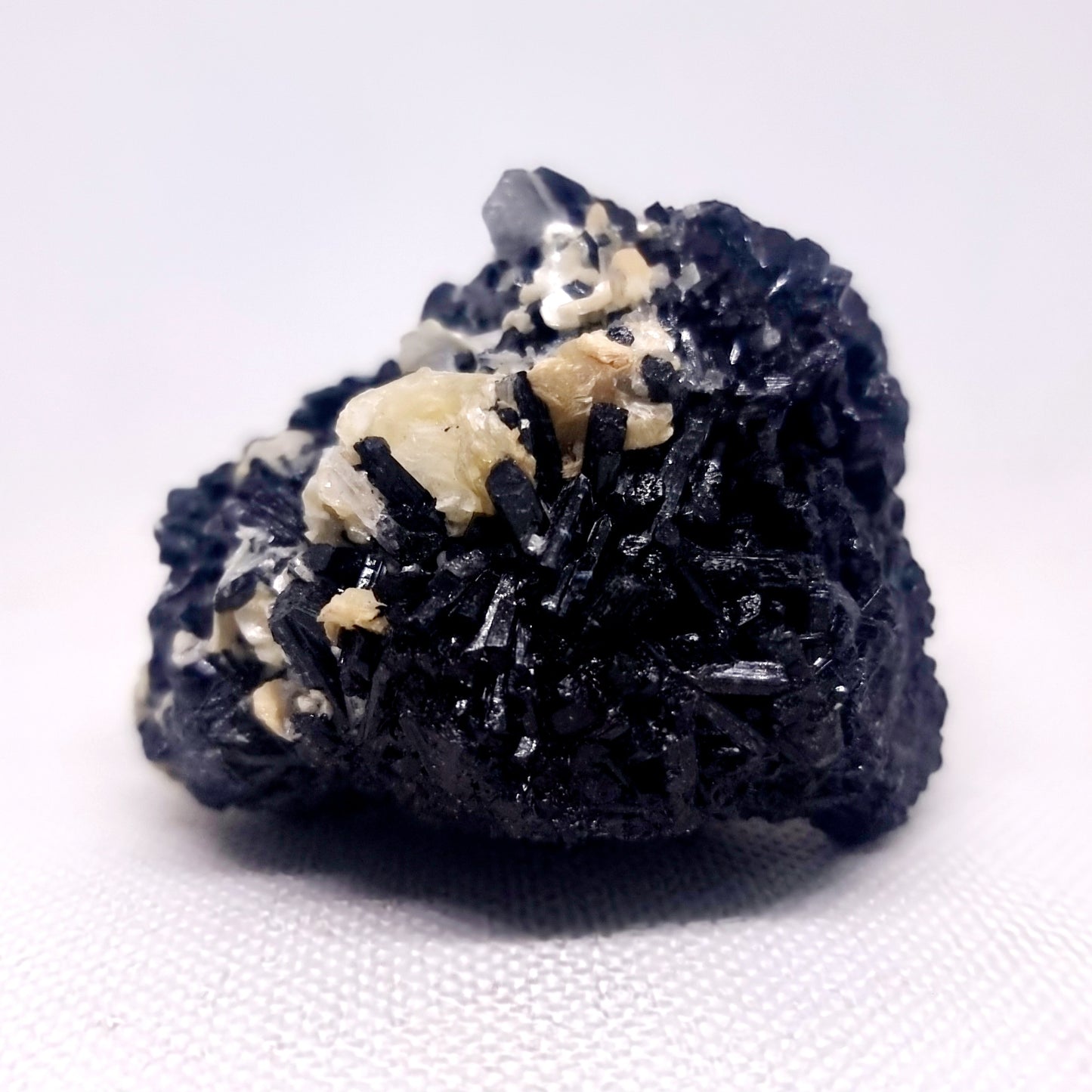 BLACK SCHORL TOURMALINE SPECIMEN 204 g - SHAMANIC PROTECTION
