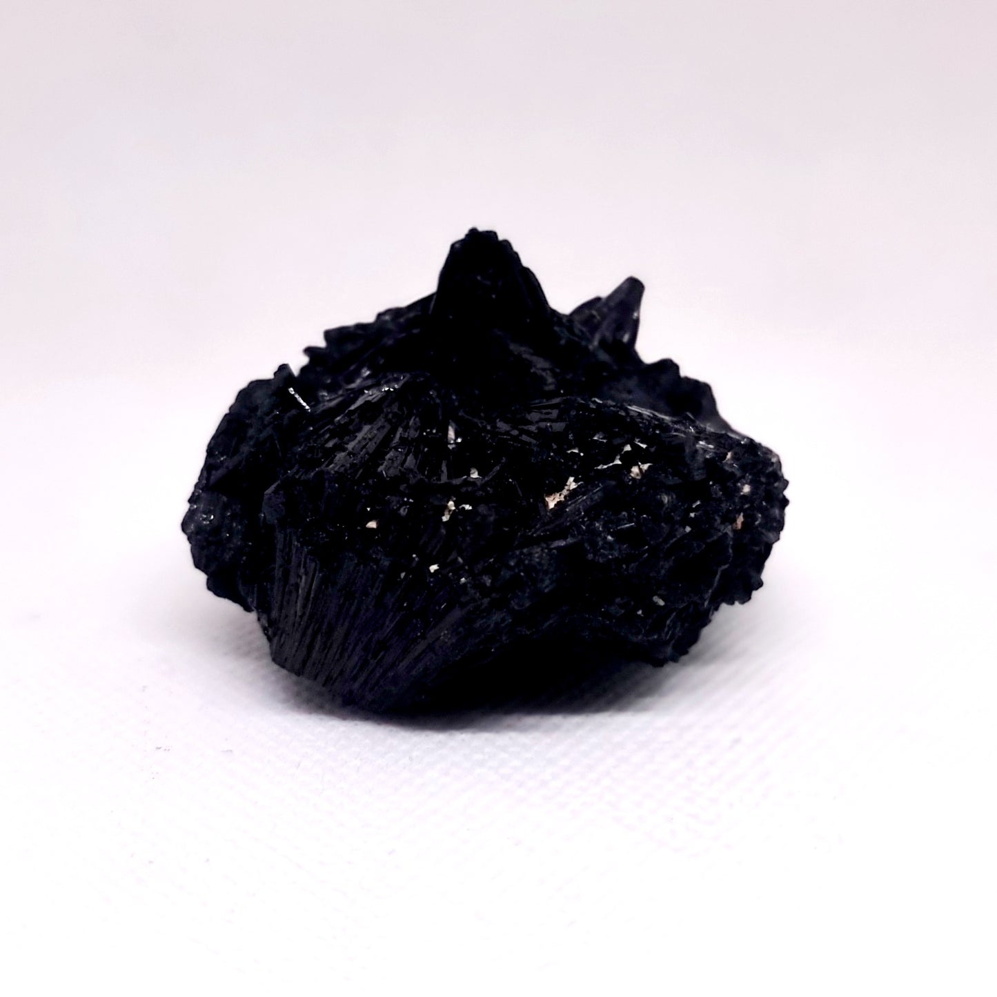 BLACK SCHORL TOURMALINE SPECIMEN 127 g - SHAMANIC PROTECTION