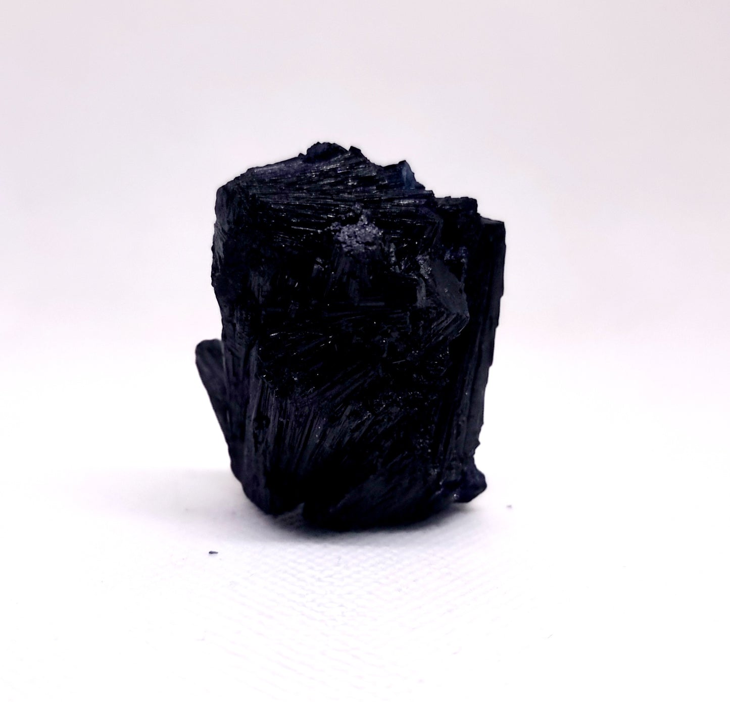BLACK SCHORL TOURMALINE SPECIMEN 67 g - SHAMANIC PROTECTION