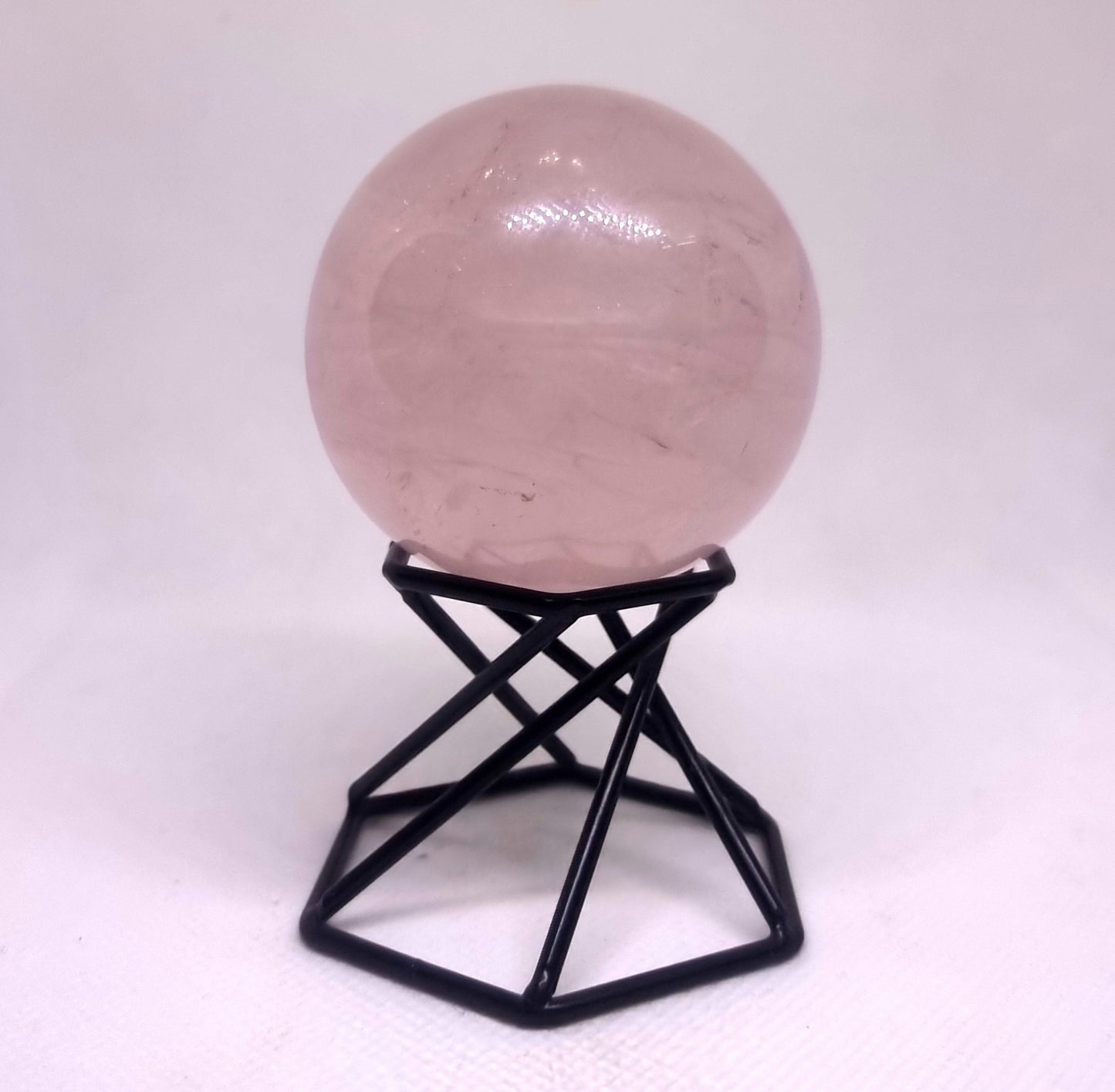 ROSE QUARTZ WITH STAR ASTERISM POLISHED SPHERE 5 cm ( 251g )- LOVE