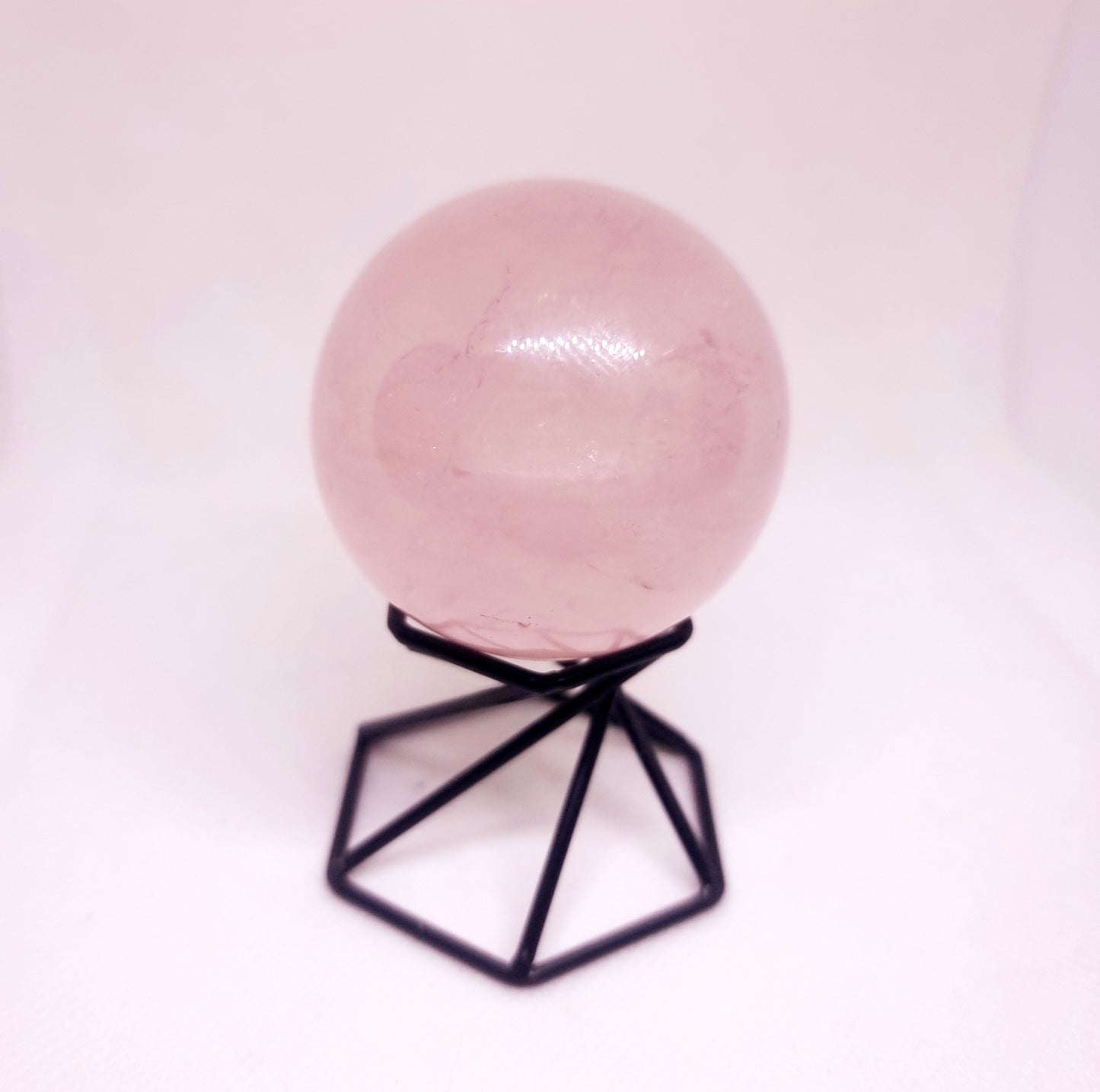 ROSE QUARTZ WITH STAR ASTERISM POLISHED SPHERE 5 cm ( 251g )- LOVE