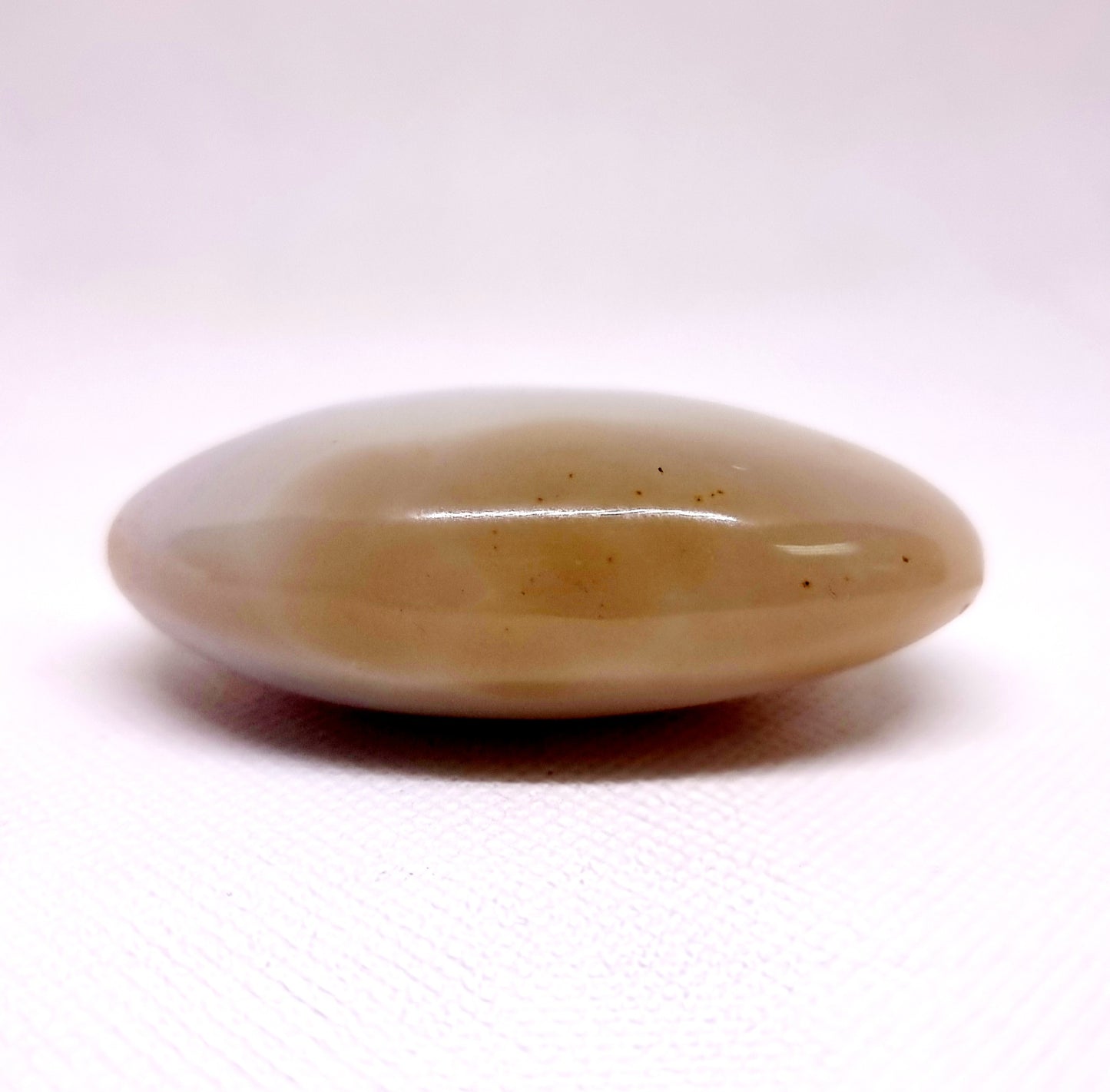 BANDED AGATE POLISHED PALM STONE 97 g - AURA PROTECTION