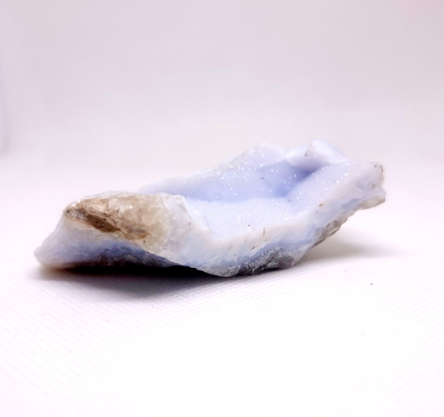 BLUE LACE AGATE GEODE 89 g - SERENITY, COMMUNICATION & INNER CALM
