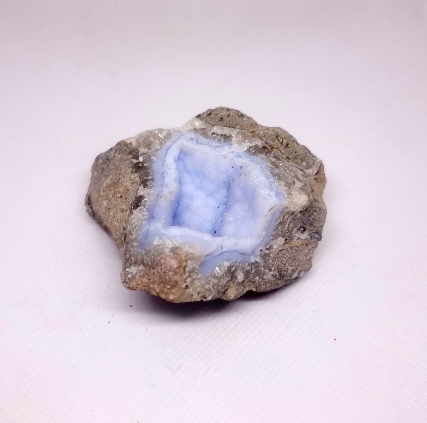 BLUE LACE AGATE GEODE 145 g - SERENITY, COMMUNICATION & INNER CALM
