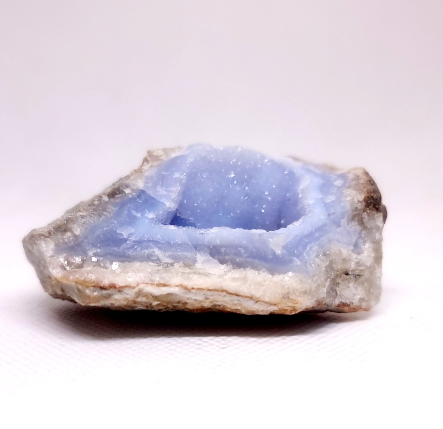 BLUE LACE AGATE GEODE 101 g - SERENITY, COMMUNICATION & INNER CALM