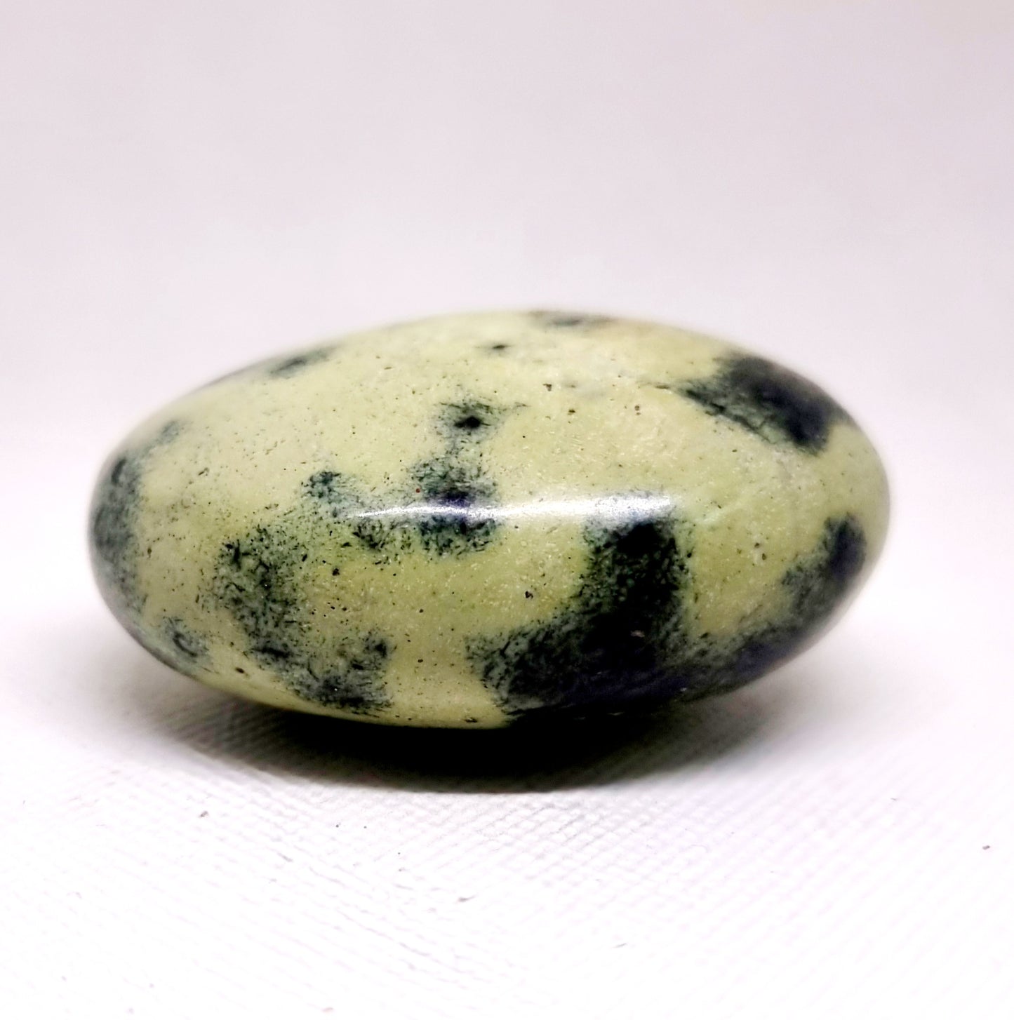 LEOPARD STONE / SERPENTINE POLISHED GALLET 170 g - INTUITION