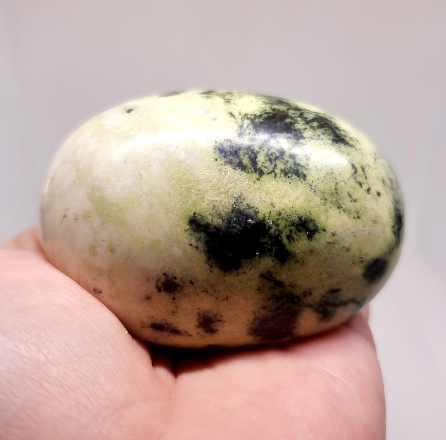 LEOPARD STONE / SERPENTINE POLISHED GALLET 164 g - INTUITION