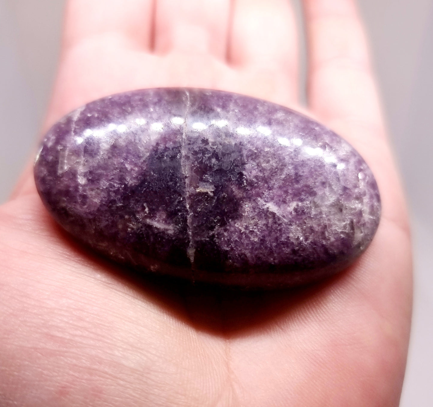 LEPIDOLITE POLISHED GALLET 71 g - AKASHIC RECORDS