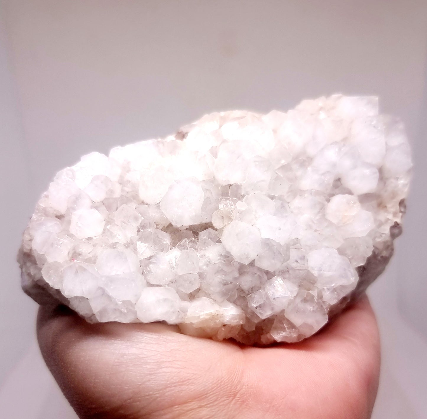 PHANTOM CLEAR QUARTZ CLUSTER 460 g - MASTER HEALER / ENERGY AMPLIFIER