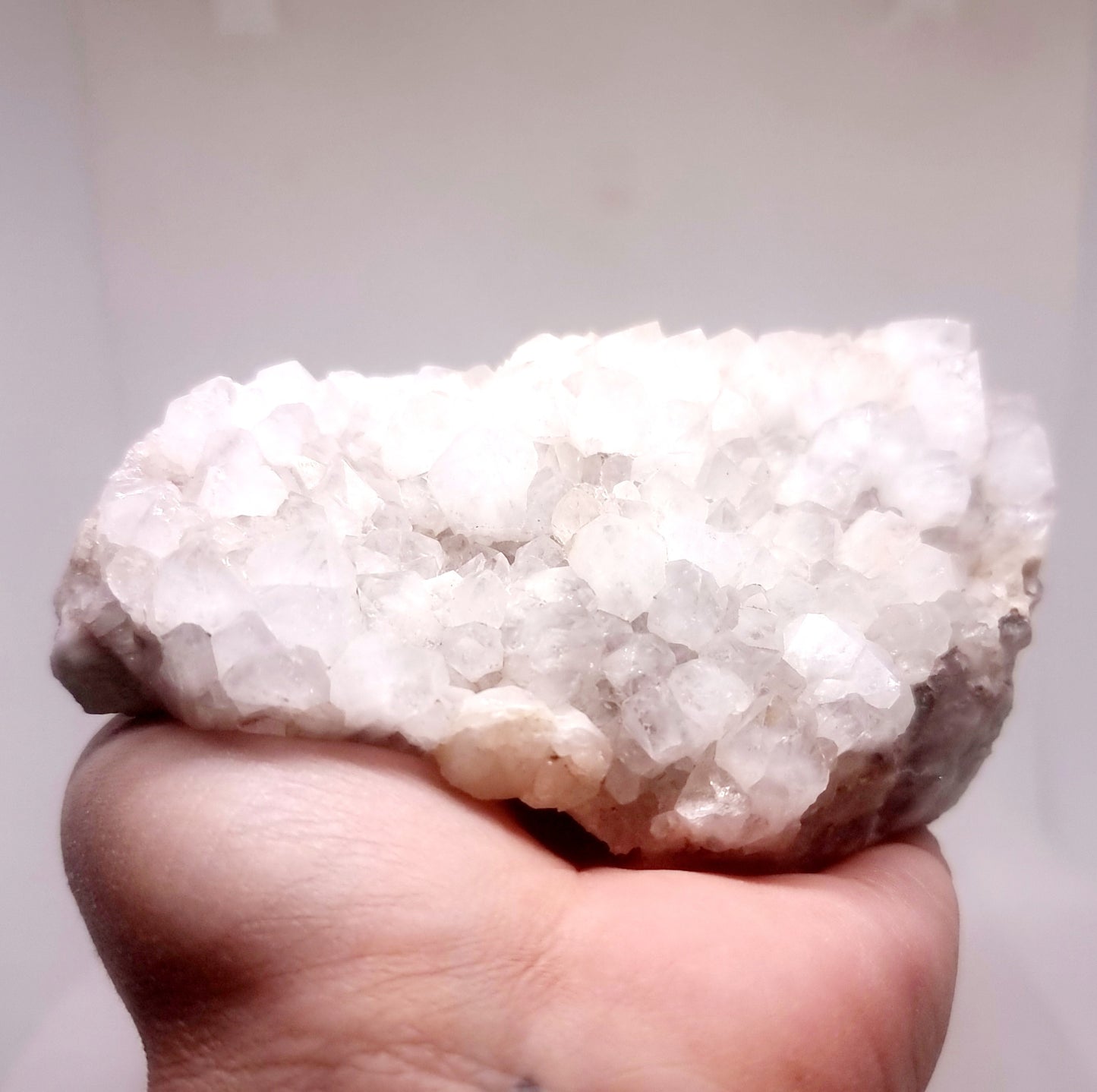 PHANTOM CLEAR QUARTZ CLUSTER 460 g - MASTER HEALER / ENERGY AMPLIFIER