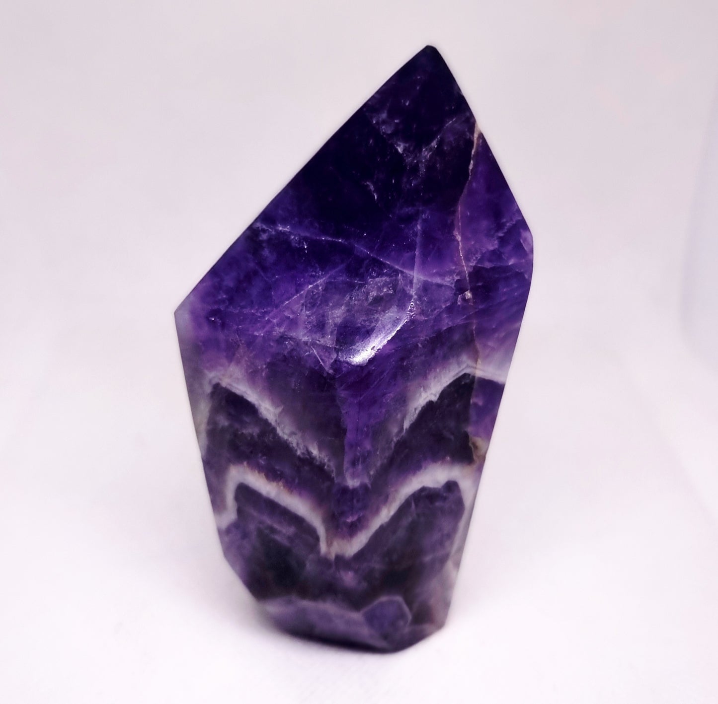 CHEVRON AMETHYST POLISHED TOWER 11.5 cm ( 432 g ) - INTUITION