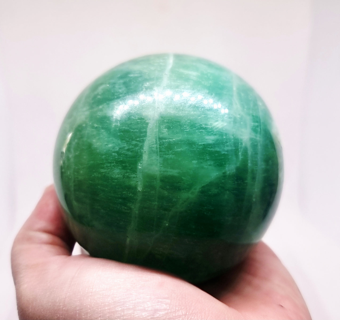 GREEN FLUORITE POLISHED SPHERE 9 cm (944 g) - CLARITY & ENERGY