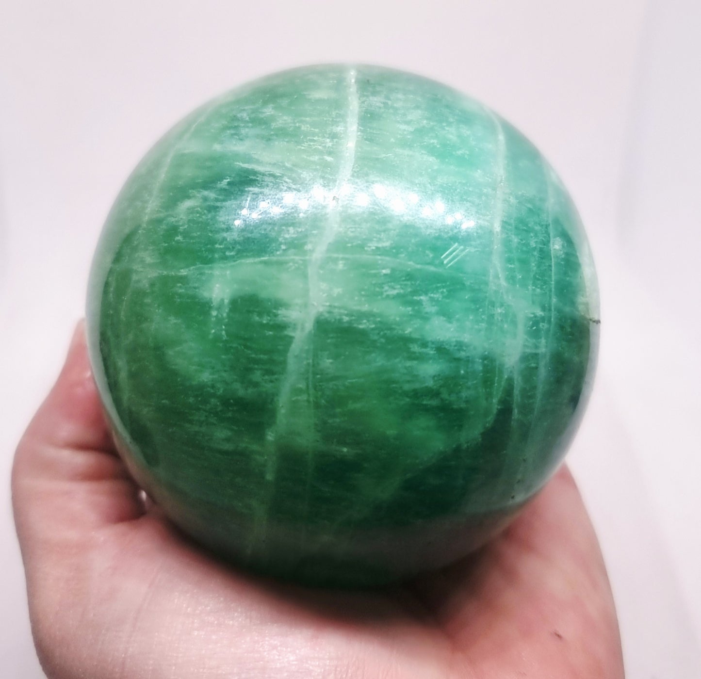 GREEN FLUORITE POLISHED SPHERE 9 cm (944 g) - CLARITY & ENERGY
