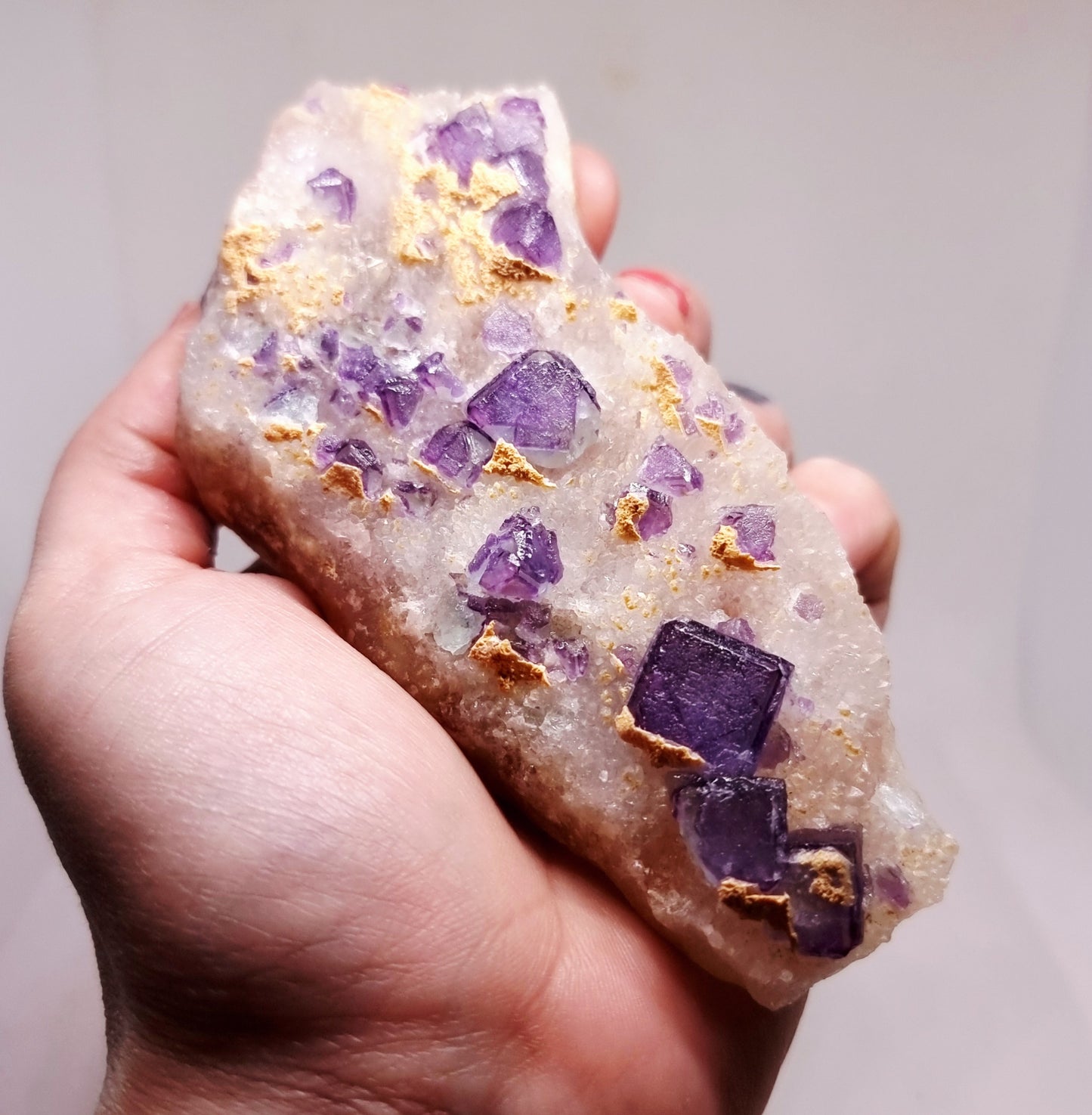 PURPLE CUBIC FLUORITE SPECIMEN 211 g - CLARITY & ENERGY
