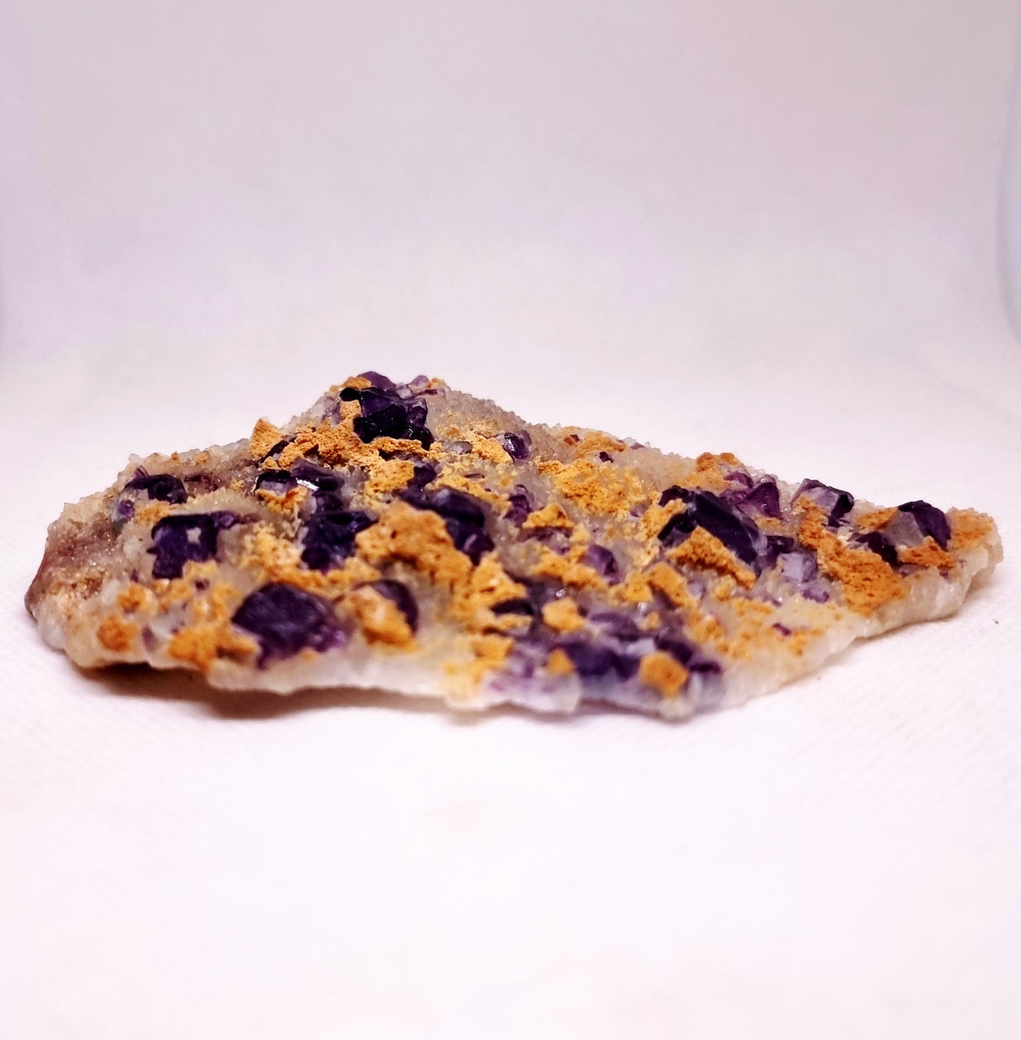 PURPLE CUBIC FLUORITE SPECIMEN 178 g - CLARITY & ENERGY