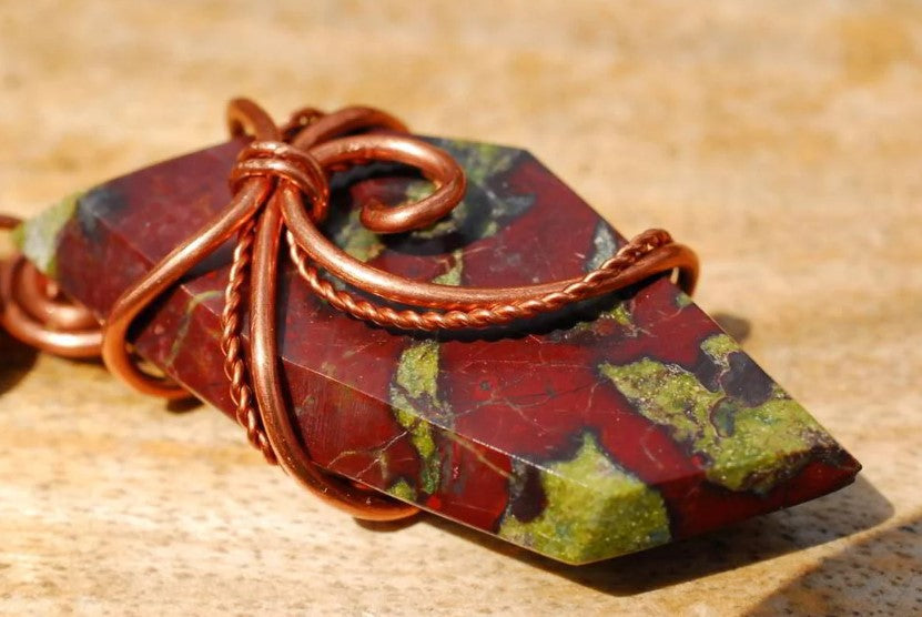 DRAGON BLOODSTONE JASPER IN COPPER WIRE WRAPPED NECKLACE