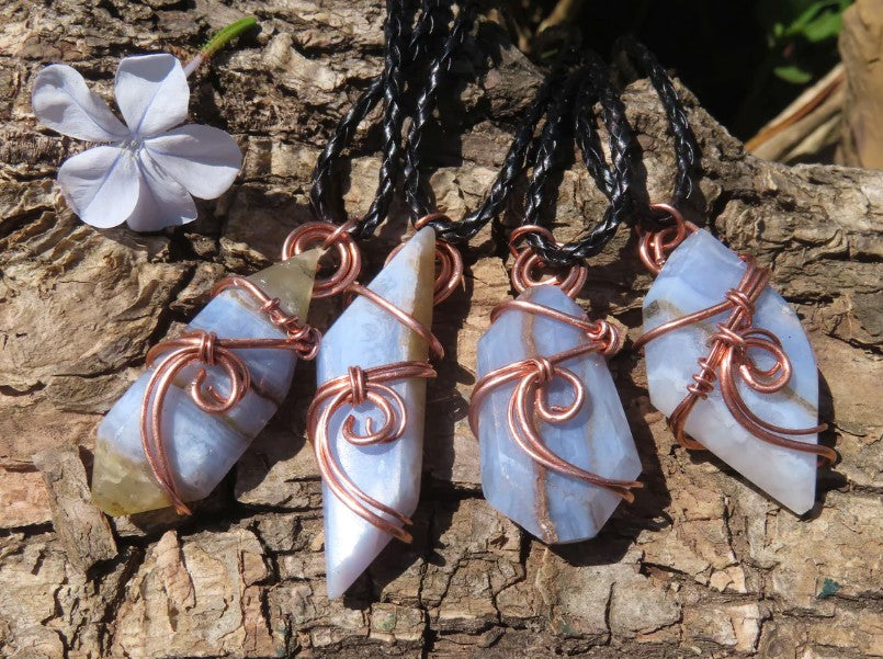 BLUE LACE AGATE COPPER WIRE WRAPPED NECKLACE