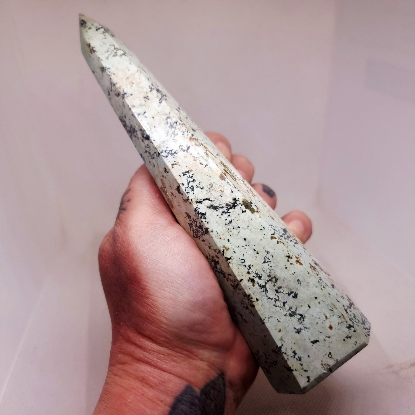 CHRYSOCOLLA POLISHED TOWER 386 g - ABUNDANCE & POSITIVITY